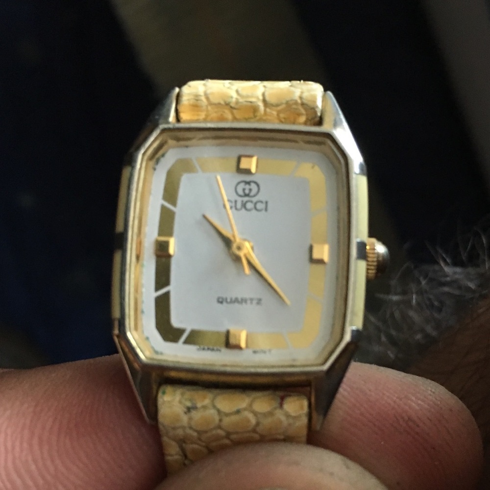 Gucci woman’s watch